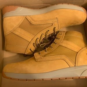 Men’s Carhartt Work Boots Size 13 New Without Tags